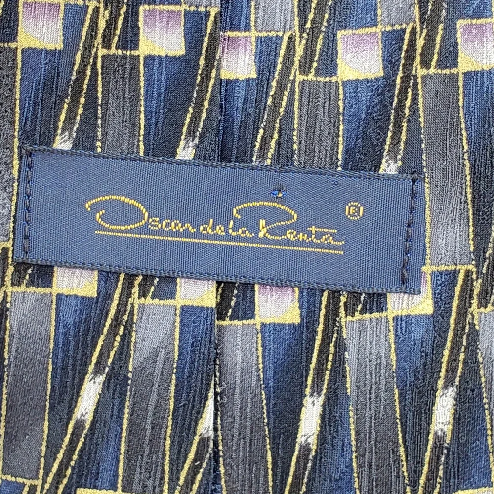 Oscar de la Renta Mens Silk‎ Tie Blue Geometric Pattern Work Office Career